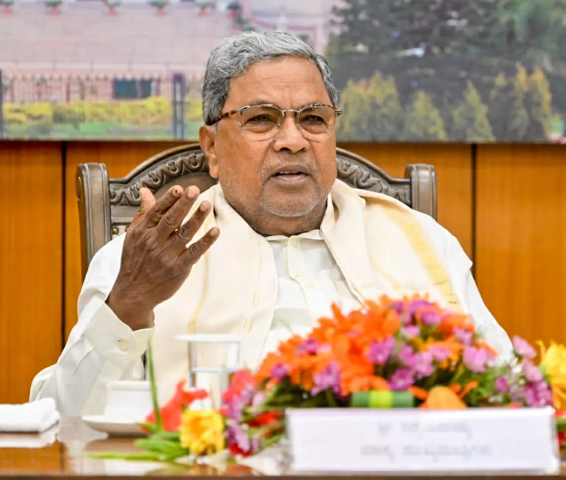 ದೇಶದಲ್ಲಿನ ಉತ್ಪಾದನೆ ಸಮಾನ ಹಂಚಿಕೆ ಆದರೆ ಮಾತ್ರ ಸಮ ಸಮಾಜ ನಿರ್ಮಾಣ: ಮುಖ್ಯಮಂತ್ರಿ ಸಿದ್ದರಾಮಯ್ಯ ದೇಶದಲ್ಲಿನ ಉತ್ಪಾದನೆ ಸಮಾನ ಹಂಚಿಕೆ ಆದರೆ ಮಾತ್ರ ಸಮ ಸಮಾಜ ನಿರ್ಮಾಣ: ಮುಖ್ಯಮಂತ್ರಿ ಸಿದ್ದರಾಮಯ್ಯ