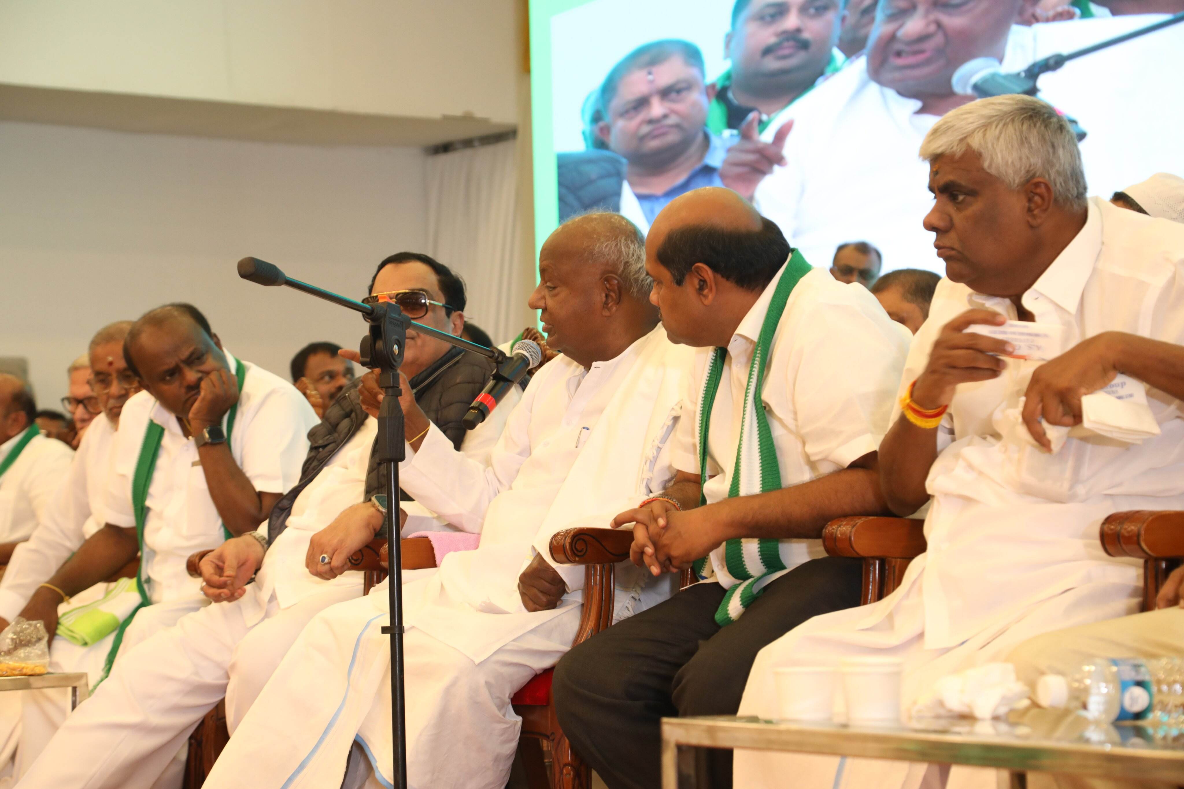 ಅರಮನೆ ಮೈದಾನದಲ್ಲಿ ಜೆಡಿಎಸ್ ಮಹತ್ವದ ಸಭೆ