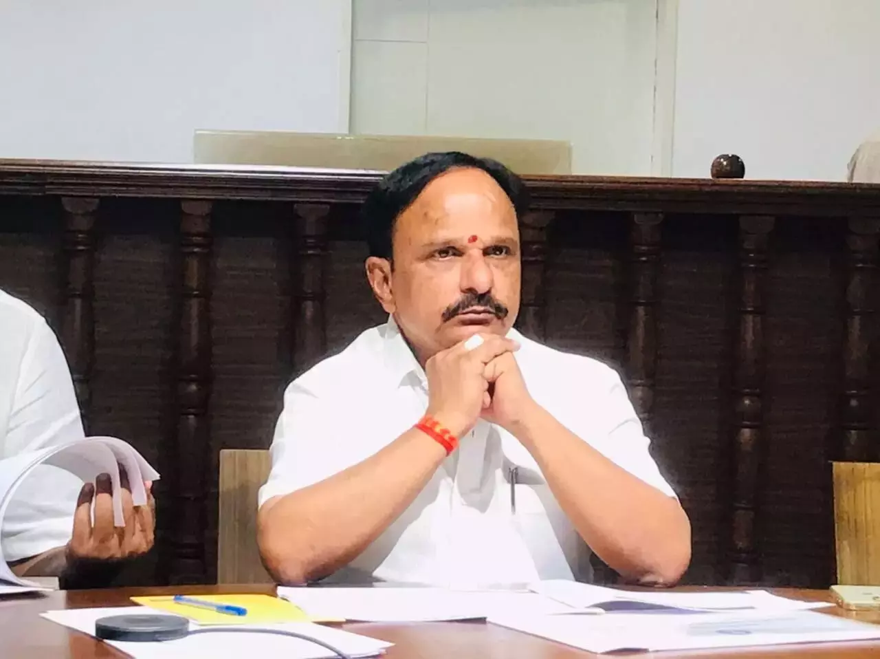 ಭೂ ಕಬಳಿಕೆ, ಜಾತಿ ನಿಂದನೆ ಆರೋಪ: ಸಚಿವ ಡಿ.ಸುಧಾಕರ್ ವಿರುದ್ಧ ಪ್ರಕರಣ ದಾಖಲು ಭೂ ಕಬಳಿಕೆ, ಜಾತಿ ನಿಂದನೆ ಆರೋಪ: ಸಚಿವ ಡಿ.ಸುಧಾಕರ್ ವಿರುದ್ಧ ಪ್ರಕರಣ ದಾಖಲು