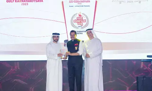 ಡಾ. ತುಂಬೆ ಮೊಯ್ದಿನ್ ಅವರಿಗೆ ಪ್ರತಿಷ್ಠಿತ ‘ಗಲ್ಫ್‌ ಕರ್ನಾಟಕ ರತ್ನ’ ಪ್ರಶಸ್ತಿ ಪ್ರದಾನ