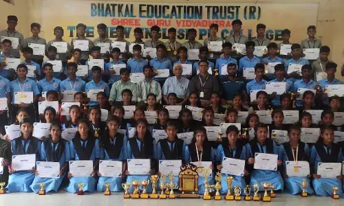 ಭಟ್ಕಳ: ದಿ ನ್ಯೂ ಇಂಗ್ಲಿಷ್ ಪಿಯು ಕಾಲೇಜಿಗೆ ಸಮಗ್ರ ವೀರಾಗ್ರಣಿ ಪ್ರಶಸ್ತಿ