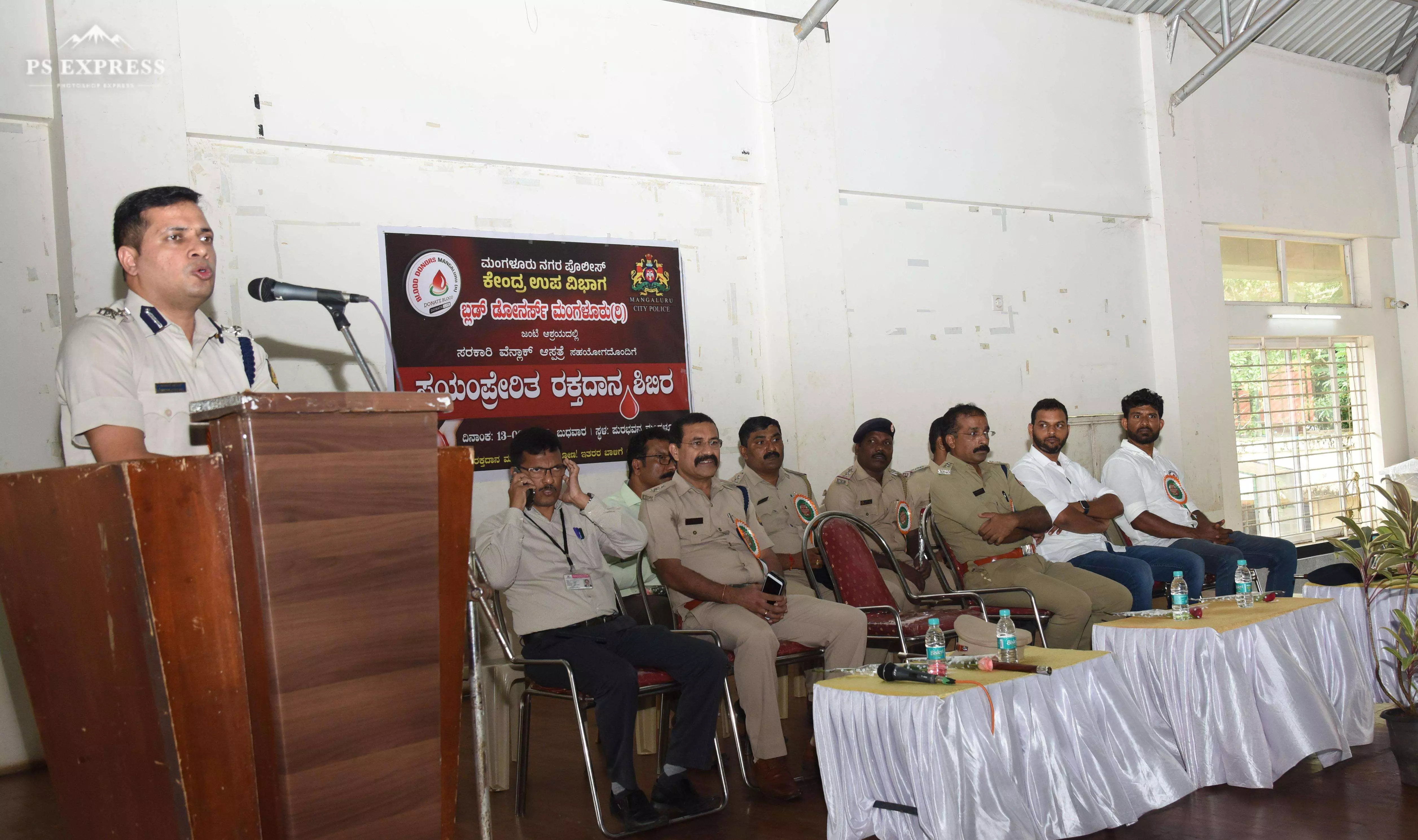 ಮಂಗಳೂರು: ಬ್ಲಡ್ ಡೋನರ್ಸ್ ರಕ್ತದಾನ ಶಿಬಿರ ಮಂಗಳೂರು: ಬ್ಲಡ್ ಡೋನರ್ಸ್ ರಕ್ತದಾನ ಶಿಬಿರ