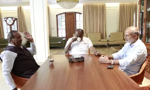 ಕುಮಾರಸ್ವಾಮಿ ಅವರ ನಿವಾಸಕ್ಕೆ ಕೆ.ಎಸ್. ಈಶ್ವರಪ್ಪ ಭೇಟಿ