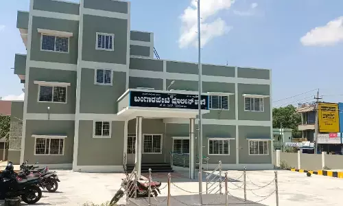 ಕೋಲಾರ: ಮನೆಯಲ್ಲಿ ಕೊಳೆತ ಸ್ಥಿತಿಯಲ್ಲಿ ತಂದೆ, ಮಗನ ಮೃತದೇಹ ಪತ್ತೆ