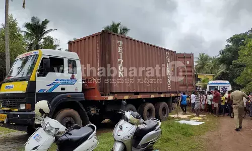 ಮಲ್ಪೆ: ಲಾರಿಯೊಳಗೆ ಗ್ರಾನೈಟ್ ಬಿದ್ದು ಇಬ್ಬರು ಕಾರ್ಮಿಕರು ಮೃತ್ಯು