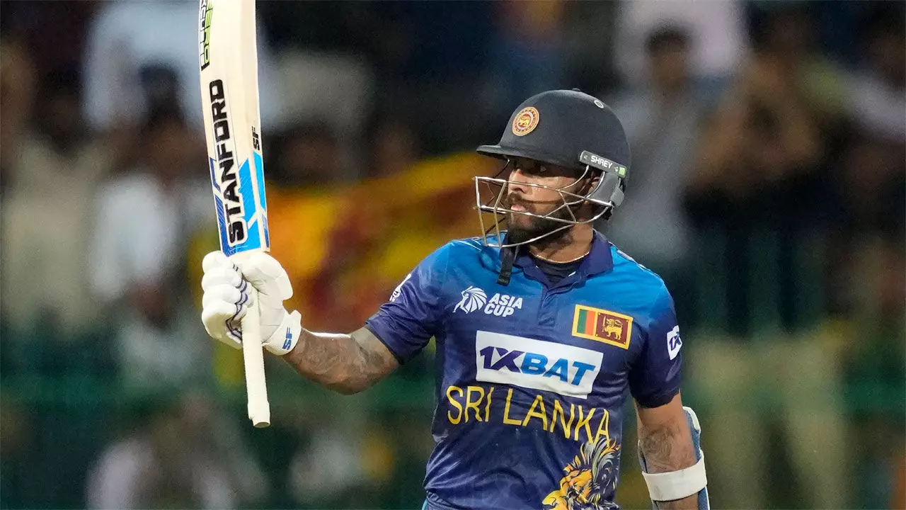 ಏಷ್ಯಾ ಕಪ್ ಕ್ರಿಕೆಟ್ ಟೂರ್ನಿ: ಪಾಕ್ ತಂಡವನ್ನು ಮಣಿಸಿ ಫೈನಲ್ ತಲುಪಿದ ಶ್ರೀಲಂಕಾ ಏಷ್ಯಾ ಕಪ್ ಕ್ರಿಕೆಟ್ ಟೂರ್ನಿ: ಪಾಕ್ ತಂಡವನ್ನು ಮಣಿಸಿ ಫೈನಲ್ ತಲುಪಿದ ಶ್ರೀಲಂಕಾ