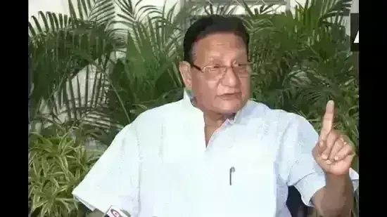 ಕೋಟಾದಲ್ಲಿ ವಿದ್ಯಾರ್ಥಿಗಳ ಆತ್ಮಹತ್ಯೆಗಳಿಗೆ ಪ್ರೇಮ ಪ್ರಕರಣಗಳೇ ಕಾರಣ: ರಾಜಸ್ಥಾನ ಸಚಿವ ಶಾಂತಿ ಧಾರಿವಾಲ್ ಕೋಟಾದಲ್ಲಿ ವಿದ್ಯಾರ್ಥಿಗಳ ಆತ್ಮಹತ್ಯೆಗಳಿಗೆ ಪ್ರೇಮ ಪ್ರಕರಣಗಳೇ ಕಾರಣ: ರಾಜಸ್ಥಾನ ಸಚಿವ ಶಾಂತಿ ಧಾರಿವಾಲ್