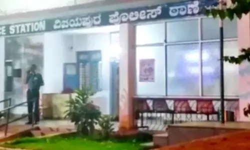 ಬೆಂಗಳೂರು | ಕ್ಷುಲ್ಲಕ ಕಾರಣಕ್ಕೆ ಗುಂಪುಗಳ ನಡುವೆ ಗಲಾಟೆ: ಮೂವರಿಗೆ ಚಾಕು ಇರಿತ, ಓರ್ವ ಸಾವು