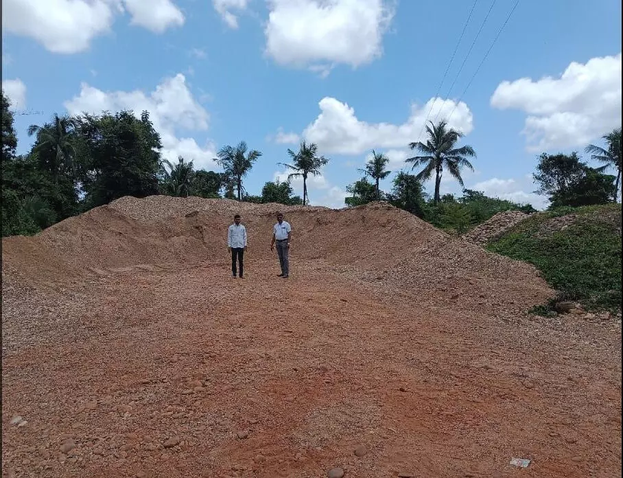 ಧರ್ಮಸ್ಥಳ: 48 ಟನ್ ಅಕ್ರಮ ಮರಳು ದಾಸ್ತಾನು ಪತ್ತೆ