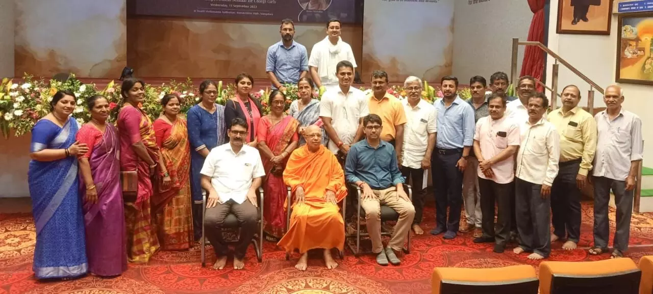 ಮಂಗಳೂರನ್ನು ಸ್ವಚ್ಛ ನಗರವನ್ನಾಗಿಸುವ ಪ್ರಯತ್ನ: ಮೇಯರ್ ಸುಧೀರ್ ಶೆಟ್ಟಿ ಮಂಗಳೂರನ್ನು ಸ್ವಚ್ಛ ನಗರವನ್ನಾಗಿಸುವ ಪ್ರಯತ್ನ: ಮೇಯರ್ ಸುಧೀರ್ ಶೆಟ್ಟಿ