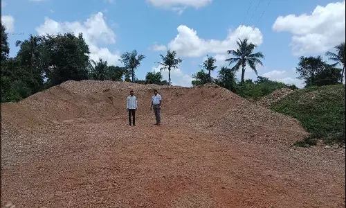 ಧರ್ಮಸ್ಥಳ: 48 ಟನ್ ಅಕ್ರಮ ಮರಳು ದಾಸ್ತಾನು ಪತ್ತೆ