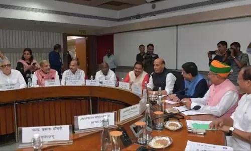 ಮಹಿಳಾ ಮೀಸಲಾತಿ ಮಸೂದೆ ಅಂಗೀಕಾರಕ್ಕೆ ಸರ್ವಪಕ್ಷ ಸಭೆಯಲ್ಲಿ ಪ್ರತಿಪಕ್ಷಗಳ ಆಗ್ರಹ