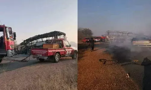 ಭೀಕರ ರಸ್ತೆ ಅಪಘಾತ: 20 ಮಂದಿ ವಜ್ರದ ಗಣಿ ಕಾರ್ಮಿಕರು ಮೃತ್ಯು