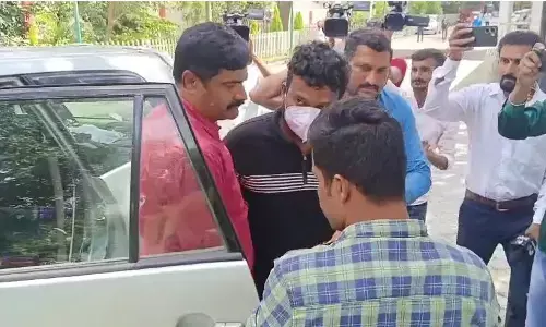 ಚಿಕ್ಕಮಗಳೂರಿನಲ್ಲಿ ಗಗನ್ ಕಡೂರು ಕರೆತಂದು ತನಿಖೆ ನಡೆಸುತ್ತಿರುವ ಸಿಸಿಬಿ ಪೊಲೀಸರು