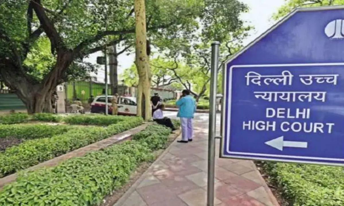 ವಂಚನೆ ಪ್ರಕರಣ ರದ್ದುಗೊಳಿಸಿ ದಿಲ್ಲಿ ಪೊಲೀಸರಿಗೆ 48,000 ರೂ. ಮೌಲ್ಯದ ಸಾಕ್ಸ್ ಗಳನ್ನು ದೇಣಿಗೆ ನೀಡಲು ದಿಲ್ಲಿ ಹೈಕೋರ್ಟ್ ಆದೇಶ