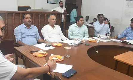 ಫೆಬ್ರವರಿಯೊಳಗೆ ನಗರೋತ್ಥಾನ ಯೋಜನೆಗಳು ಪೂರ್ಣಗೊಳಿಸಿ: ದ.ಕ. ಜಿಲ್ಲಾ ಉಸ್ತುವಾರಿ ಸಚಿವ ದಿನೇಶ್ ಗುಂಡೂರಾವ್