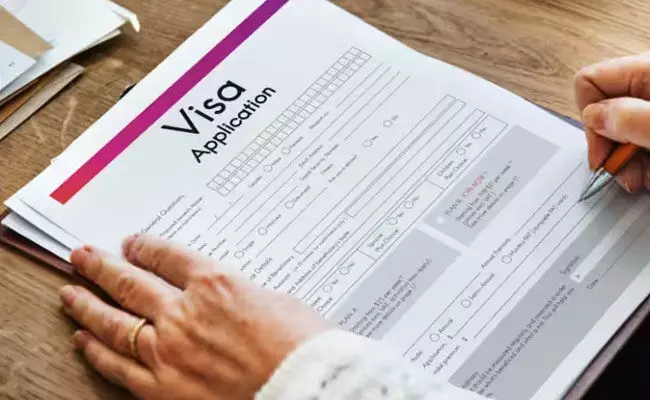 ಕೆನಡಾ ಪ್ರಜೆಗಳ ವೀಸಾ ಅರ್ಜಿಗಳ ಅಮಾನತು ನೋಟಿಸ್ ಹಿಂಪಡೆದ ಭಾರತದ ಖಾಸಗಿ ಏಜೆನ್ಸಿ