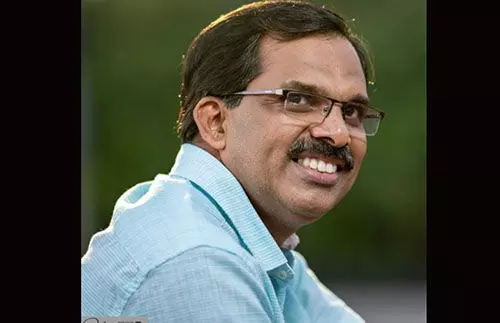 ಪುಸ್ತಕ ಆಯ್ಕೆ ರಾಜ್ಯ ಸಮಿತಿಗೆ ಡಾ.ಧನಂಜಯ ಕುಂಬ್ಳೆ ಆಯ್ಕೆ ಪುಸ್ತಕ ಆಯ್ಕೆ ರಾಜ್ಯ ಸಮಿತಿಗೆ ಡಾ.ಧನಂಜಯ ಕುಂಬ್ಳೆ ಆಯ್ಕೆ