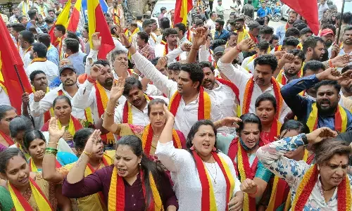 ತೀವ್ರಗೊಂಡ ಕಾವೇರಿ ಹೋರಾಟ: ರಾಜ್ಯದ ಹಲವೆಡೆ ಪ್ರತಿಭಟನೆ, ವಿಧಾನಸೌಧ ಮುತ್ತಿಗೆಗೆ ಯತ್ನ