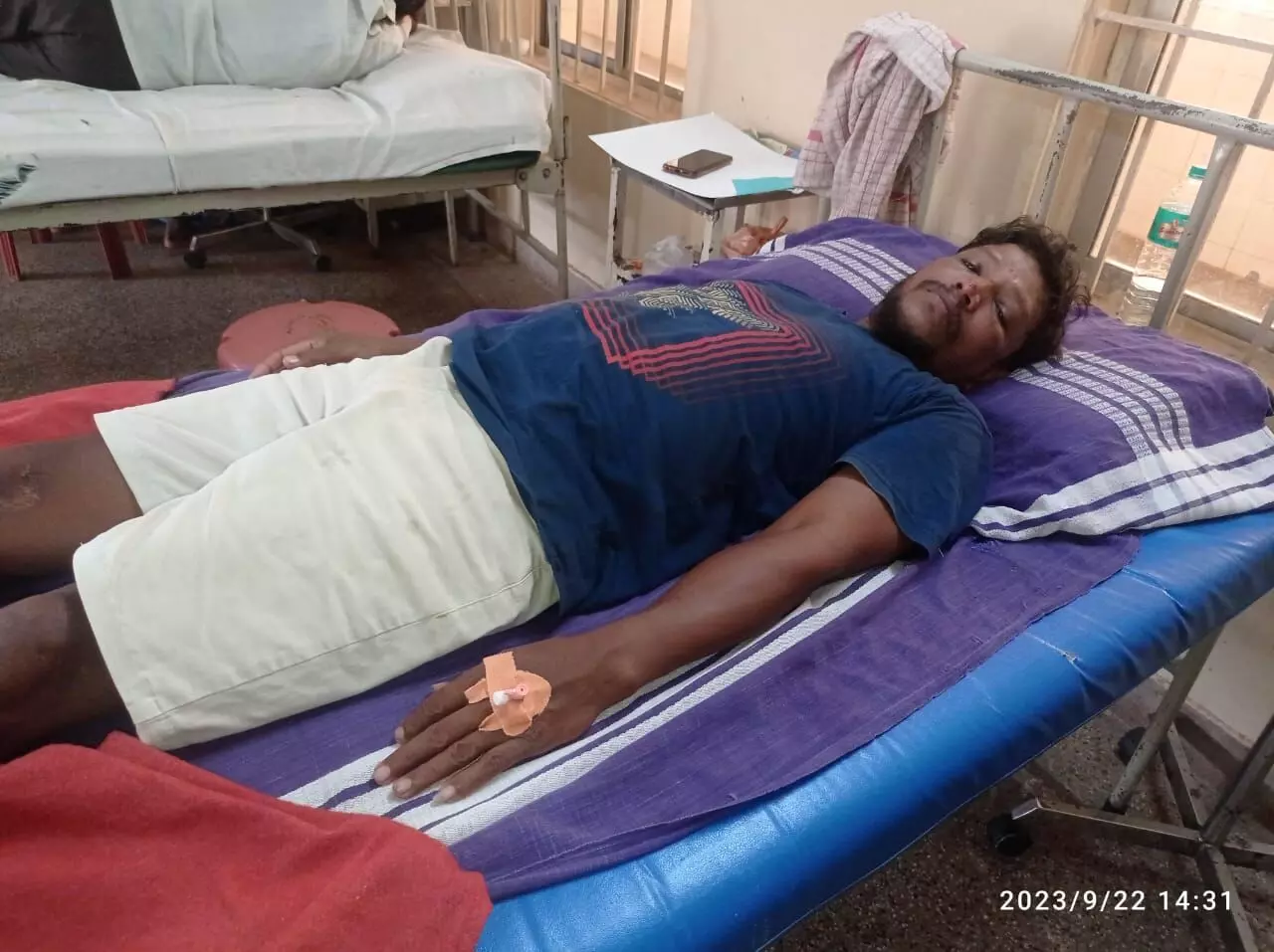 ಗಂಗೊಳ್ಳಿ | ದಲಿತ ಯುವಕನಿಗೆ ಜಾತಿ ನಿಂದನೆ ಆರೋಪ: ರಾಜಿ ಸಂಧಾನ ಮಾಡಿದ ದಸಂಸ ಮುಖಂಡನಿಗೆ ಹಲ್ಲೆ; ಆಸ್ಪತ್ರೆಗೆ ದಾಖಲು ಗಂಗೊಳ್ಳಿ | ದಲಿತ ಯುವಕನಿಗೆ ಜಾತಿ ನಿಂದನೆ ಆರೋಪ: ರಾಜಿ ಸಂಧಾನ ಮಾಡಿದ ದಸಂಸ ಮುಖಂಡನಿಗೆ ಹಲ್ಲೆ; ಆಸ್ಪತ್ರೆಗೆ ದಾಖಲು