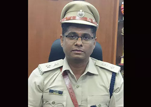 ಆಗುಂಬೆ ಅನೈತಿಕ ಪೊಲೀಸ್ಗಿರಿ ಪ್ರಕರಣ; ಆರೋಪಿಗಳ ಪತ್ತೆಗೆ ಕ್ರಮ: ಎಸ್ಪಿ ಡಾ.ಅರುಣ್ ಆಗುಂಬೆ ಅನೈತಿಕ ಪೊಲೀಸ್ಗಿರಿ ಪ್ರಕರಣ; ಆರೋಪಿಗಳ ಪತ್ತೆಗೆ ಕ್ರಮ: ಎಸ್ಪಿ ಡಾ.ಅರುಣ್