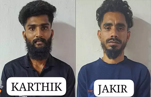 ಮಂಗಳೂರು ಸಿಸಿಬಿ ಪೊಲೀಸರ ಕಾರ್ಯಾಚರಣೆ: ಮಾದಕ ವಸ್ತು ಮಾರಾಟ ಮಾಡುತ್ತಿದ್ದ ಇಬ್ಬರ ಬಂಧನ ಮಂಗಳೂರು ಸಿಸಿಬಿ ಪೊಲೀಸರ ಕಾರ್ಯಾಚರಣೆ: ಮಾದಕ ವಸ್ತು ಮಾರಾಟ ಮಾಡುತ್ತಿದ್ದ ಇಬ್ಬರ ಬಂಧನ