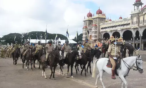 ಬರ ಹಿನ್ನೆಲೆ ಈ ಬಾರಿ ಸರಳ ದಸರಾ ಆಚರಿಸಲು ಸರಕಾರ ನಿರ್ಧಾರ: ಬಿಜೆಪಿ ಆಕ್ಷೇಪ