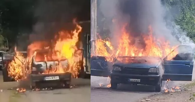 ರಸ್ತೆ ಮಧ್ಯೆ ಹೊತ್ತಿ ಉರಿದ ಕಾರು; ತಪ್ಪಿದ ಭಾರೀ ಅನಾಹುತ ರಸ್ತೆ ಮಧ್ಯೆ ಹೊತ್ತಿ ಉರಿದ ಕಾರು; ತಪ್ಪಿದ ಭಾರೀ ಅನಾಹುತ