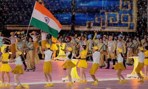 ಹ್ಯಾಂಗ್‌ಝೌನಲ್ಲಿ ವರ್ಣರಂಜಿತ ಸಮಾರಂಭದಲ್ಲಿ ಏಶ್ಯನ್ ಗೇಮ್ಸ್ ಗೆ ಚಾಲನೆ