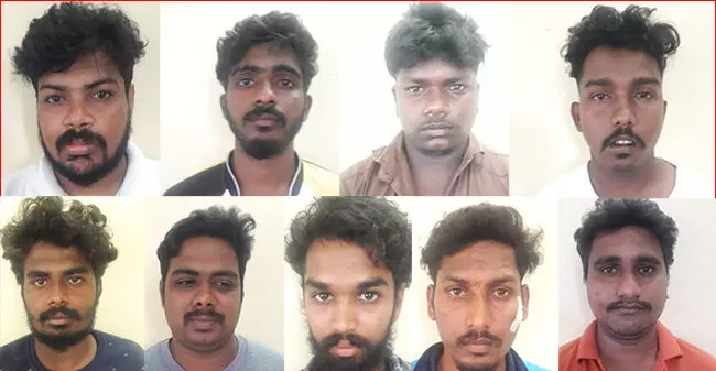 ಶಿವಮೊಗ್ಗ | ಚಾಕು ಇರಿತ ಪ್ರಕರಣ: 9 ಮಂದಿ ಆರೋಪಿಗಳ ಬಂಧನ ಶಿವಮೊಗ್ಗ | ಚಾಕು ಇರಿತ ಪ್ರಕರಣ: 9 ಮಂದಿ ಆರೋಪಿಗಳ ಬಂಧನ