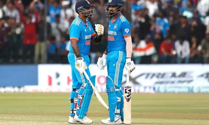 ಆಸ್ಟ್ರೇಲಿಯಾ ವಿರುದ್ಧದ ಏಕದಿನ ; 400ರ ಗುರಿ ನೀಡಿದ ಭಾರತ