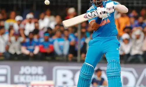 ಆಸ್ಟ್ರೇಲಿಯಾ ಎದುರಿನ ಏಕದಿನ;  ಅರ್ಧ ಶತಕ ಗಳಿಸಿದ ಕೆ ಎಲ್ ರಾಹುಲ್