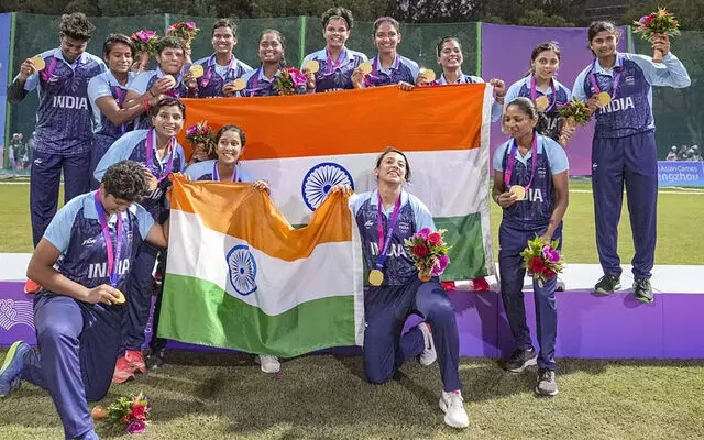 ಏಷ್ಯನ್ ಗೇಮ್ಸ್‌ನಲ್ಲಿ ಭಾರತ ಮಹಿಳಾ ಕ್ರಿಕೆಟ್ ತಂಡಕ್ಕೆ ಚಿನ್ನ