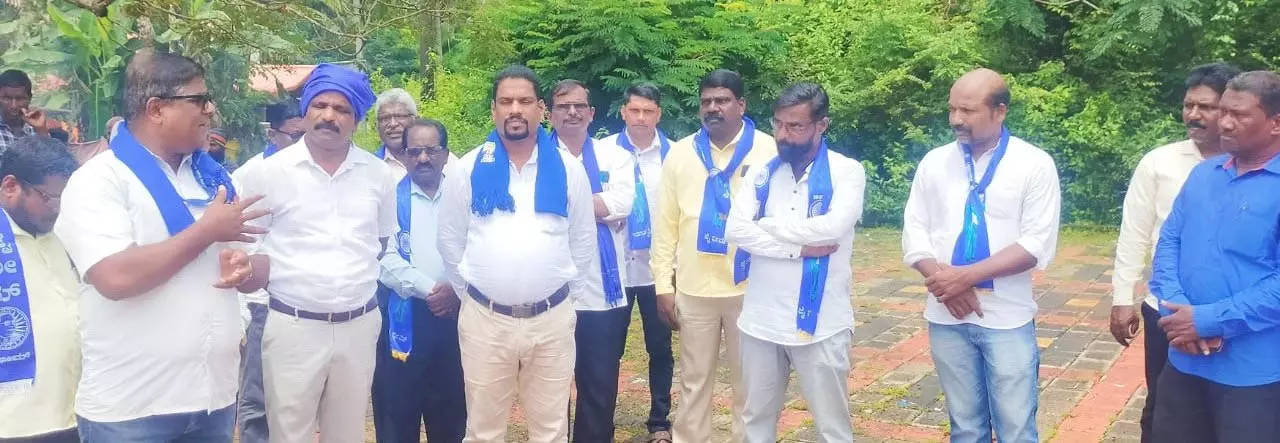 ಧಾರ್ಮಿಕ ಕಾರ್ಯಕ್ರಮಗಳಲ್ಲಿ ಸವರ್ಣೀಯರಿಂದ ದಲಿತ ದೌರ್ಜನ್ಯ: ಮಂಜುನಾಥ್ ಗಿಳಿಯಾರು ಆರೋಪ