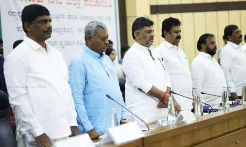 ಸರಕಾರಕ್ಕೆ ಒಳ್ಳೆಯ ಹೆಸರು ತನ್ನಿ,‌‌ ಇಲ್ಲದಿದ್ದರೆ ಬೇರೆ ಜಾಗ ನೋಡಿಕೊಳ್ಳಿ: ಅಧಿಕಾರಿಗಳಿಗೆ ಡಿಸಿಎಂ ಡಿ.ಕೆ. ಶಿವಕುಮಾರ್ ಎಚ್ಚರಿಕೆ