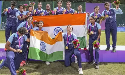 ಏಷ್ಯನ್ ಗೇಮ್ಸ್‌ನಲ್ಲಿ ಭಾರತ ಮಹಿಳಾ ಕ್ರಿಕೆಟ್ ತಂಡಕ್ಕೆ ಚಿನ್ನ