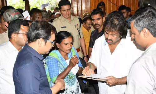 ʼಜನತಾ ದರ್ಶನʼದಲ್ಲಿ ಸಮಸ್ಯೆ ಆಲಿಸಿದ ಸಚಿವ ಮಧು ಬಂಗಾರಪ್ಪ