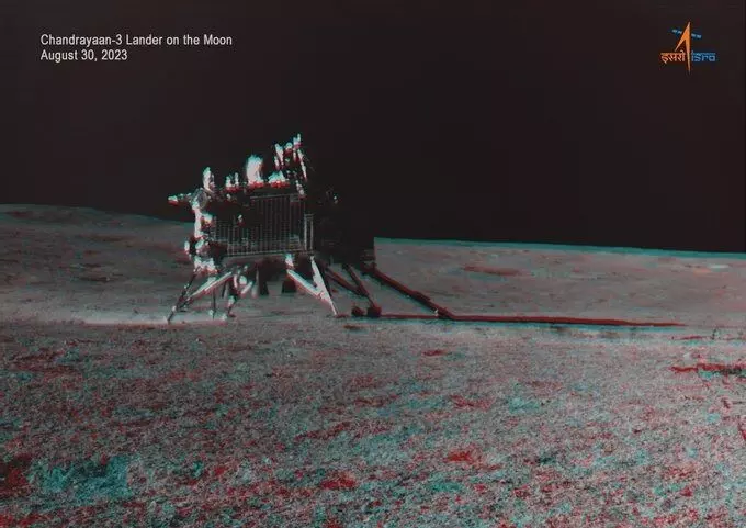 ಚಂದ್ರಯಾನ-3; ಕಮರುತ್ತಿರುವ ಭರವಸೆ,ಇನ್ನೂ ನಿದ್ರೆಯಿಂದೇಳದ ವಿಕ್ರಮ್ ಮತ್ತು ಪ್ರಜ್ಞಾನ್ ಚಂದ್ರಯಾನ-3; ಕಮರುತ್ತಿರುವ ಭರವಸೆ,ಇನ್ನೂ ನಿದ್ರೆಯಿಂದೇಳದ ವಿಕ್ರಮ್ ಮತ್ತು ಪ್ರಜ್ಞಾನ್