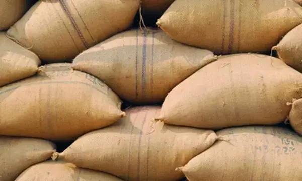 ಮುಟ್ಟುಗೋಲು ಹಾಕಲಾದ ಪಡಿತರ ಅಕ್ಕಿ ಬಹಿರಂಗ ಹರಾಜು