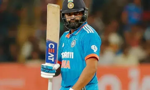 ಭಾರತ - ಆಸ್ಟ್ರೇಲಿಯ ಸರಣಿಯ ಅಂತಿಮ ಪಂದ್ಯ; 81 ರನ್ ಗಳಿಸಿ ಔಟಾದ ರೋಹಿತ್ ಶರ್ಮಾ