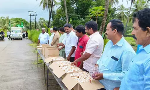 ಮೀಲಾದುನ್ನಬಿ: ಹಿಂದೂ-ಮುಸ್ಲಿಂ ಸೌಹಾರ್ದತೆಗೆ ಸಾಕ್ಷಿಯಾದ ಕೋಟತಟ್ಟು ಪಡುಕರೆ
