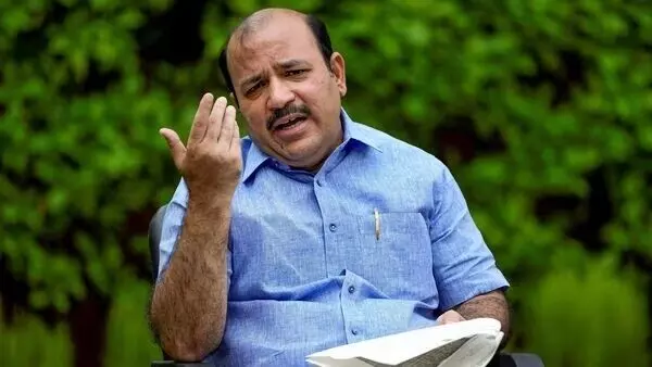 ಸಂಸತ್ ನಲ್ಲಿ ದ್ವೇಷ ಭಾಷಣ ಮಾಡಿದ ಬಿಜೆಪಿ ಸಂಸದ ಬಿಧುರಿಗೆ ಸೂಕ್ತ ಶಿಕ್ಷೆ ವಿಧಿಸುವಂತೆ ಆಗ್ರಹಿಸಿ ಪ್ರಧಾನಿಗೆ ದಾನಿಶ್ ಅಲಿ ಪತ್ರ ಸಂಸತ್ ನಲ್ಲಿ ದ್ವೇಷ ಭಾಷಣ ಮಾಡಿದ ಬಿಜೆಪಿ ಸಂಸದ ಬಿಧುರಿಗೆ ಸೂಕ್ತ ಶಿಕ್ಷೆ ವಿಧಿಸುವಂತೆ ಆಗ್ರಹಿಸಿ ಪ್ರಧಾನಿಗೆ ದಾನಿಶ್ ಅಲಿ ಪತ್ರ