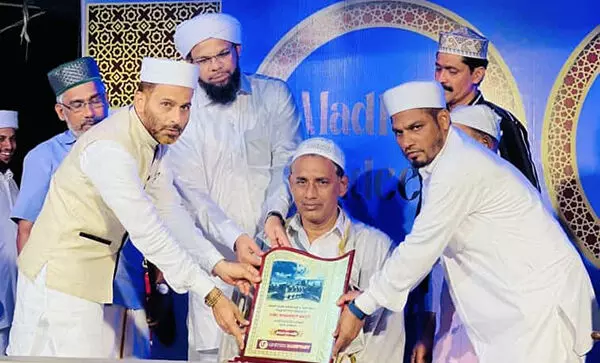 ಕೂರತ್ ಜುಮಾ ಮಸೀದಿಯ ಅಧ್ಯಕ್ಷರಾಗಿ ಸೇವೆ ಸಲ್ಲಿಸುತ್ತಿರುವ ಅಬೂಬಕ್ಕರ್‌ರಿಗೆ ಸನ್ಮಾನ