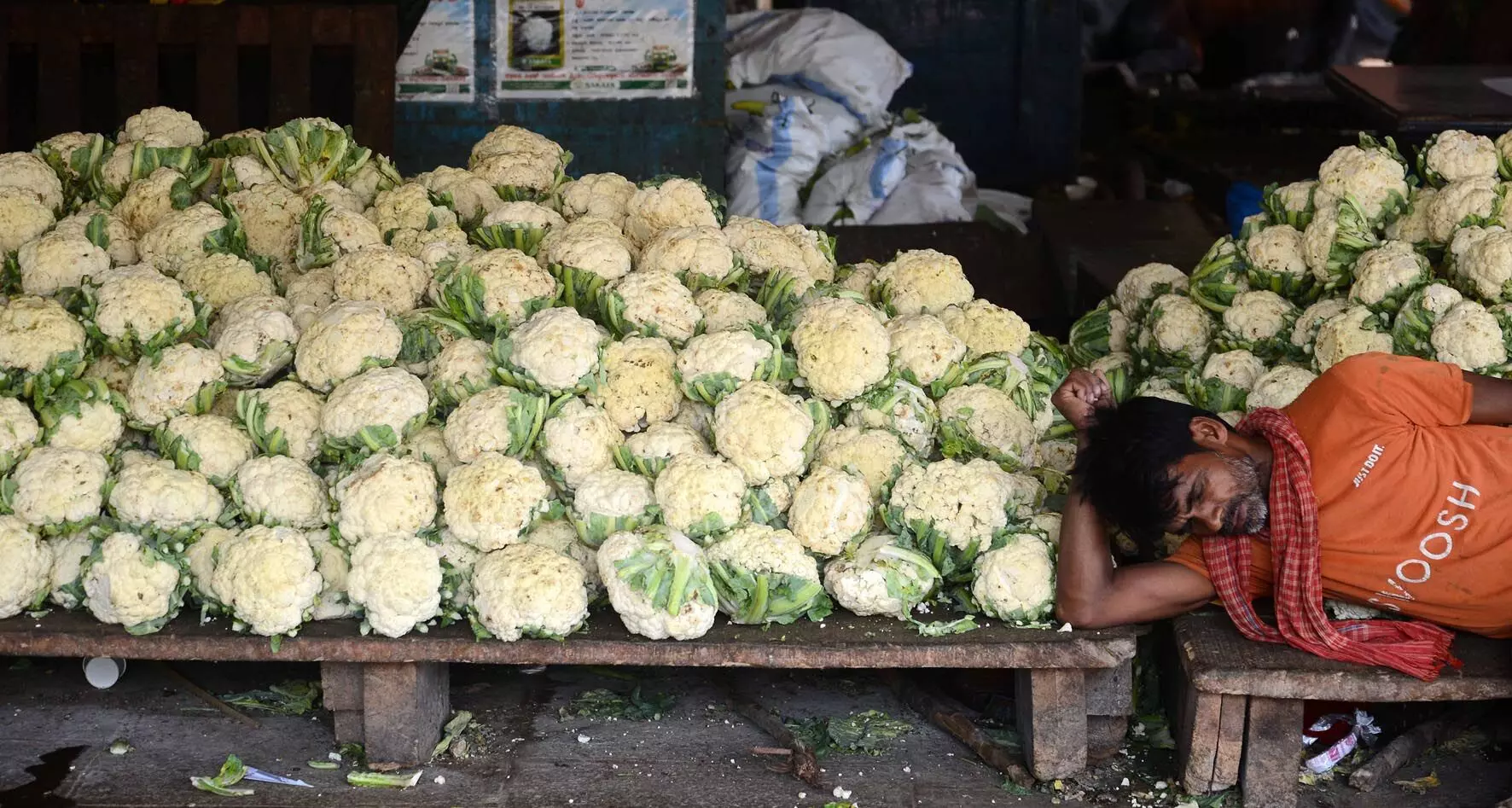 ‘ಕರ್ನಾಟಕ ಬಂದ್’ ನಿಂದ ಸರಕಾರದ ಬೊಕ್ಕಸಕ್ಕೆ 400 ಕೋಟಿ ರೂ. ನಷ್ಟ: ಎಫ್ಕೆಸಿಸಿಐ ಅಧ್ಯಕ್ಷ ರಮೇಶ್ ಚಂದ್ರ ಲಹೋಟಿ ‘ಕರ್ನಾಟಕ ಬಂದ್’ ನಿಂದ ಸರಕಾರದ ಬೊಕ್ಕಸಕ್ಕೆ 400 ಕೋಟಿ ರೂ. ನಷ್ಟ: ಎಫ್ಕೆಸಿಸಿಐ ಅಧ್ಯಕ್ಷ ರಮೇಶ್ ಚಂದ್ರ ಲಹೋಟಿ