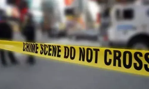 ಉತ್ತರ ಪ್ರದೇಶ: ಕುಟುಂಬಸ್ಥರಿಂದಲೇ ಯುವತಿಯ ಜೀವಂತ ದಹನಕ್ಕೆ ಯತ್ನ