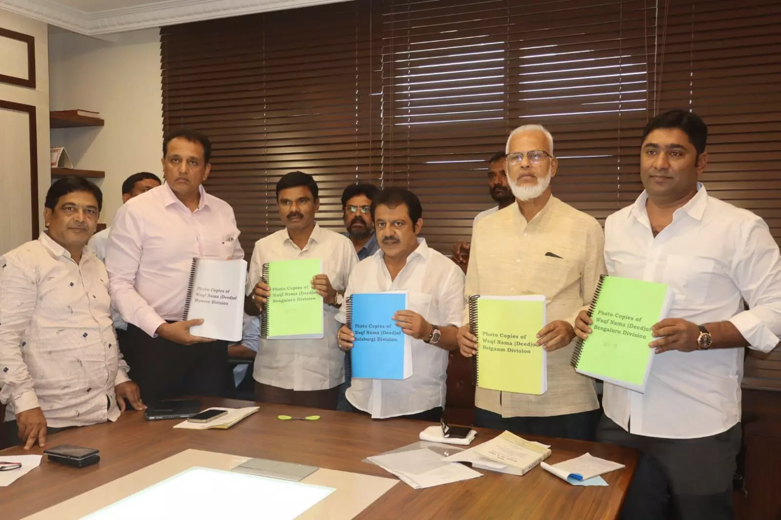 ವಕ್ಫ್ ಬೋರ್ಡ್‍ನಲ್ಲಿ ವರ್ಷಗಳಿಂದ ಒಂದೇ ಕಡೆ ಇರುವ ಅಧಿಕಾರಿಗಳ ವರ್ಗಾವಣೆ: ಸಚಿವ ಝಮೀರ್ ಅಹ್ಮದ್ ಖಾನ್