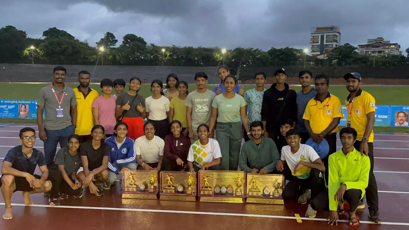 ಮಂಗಳೂರು: ರಾಜ್ಯ ಜೂನಿಯರ್, ಯೂತ್ ಅಥ್ಲೆಟಿಕ್ಸ್ಗೆ ತೆರೆ ಮಂಗಳೂರು: ರಾಜ್ಯ ಜೂನಿಯರ್, ಯೂತ್ ಅಥ್ಲೆಟಿಕ್ಸ್ಗೆ ತೆರೆ