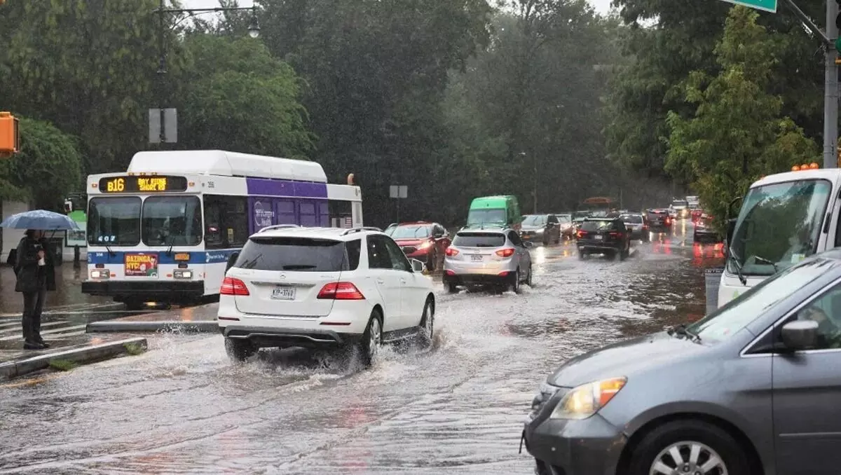 ನ್ಯೂಯಾರ್ಕ್: ಭಾರೀ ಮಳೆ- ಪ್ರವಾಹ ತುರ್ತುಪರಿಸ್ಥಿತಿ ಘೋಷಣೆ ನ್ಯೂಯಾರ್ಕ್: ಭಾರೀ ಮಳೆ- ಪ್ರವಾಹ ತುರ್ತುಪರಿಸ್ಥಿತಿ ಘೋಷಣೆ