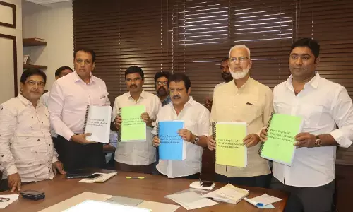 ವಕ್ಫ್ ಬೋರ್ಡ್‍ನಲ್ಲಿ ವರ್ಷಗಳಿಂದ ಒಂದೇ ಕಡೆ ಇರುವ ಅಧಿಕಾರಿಗಳ ವರ್ಗಾವಣೆ: ಸಚಿವ ಝಮೀರ್ ಅಹ್ಮದ್ ಖಾನ್