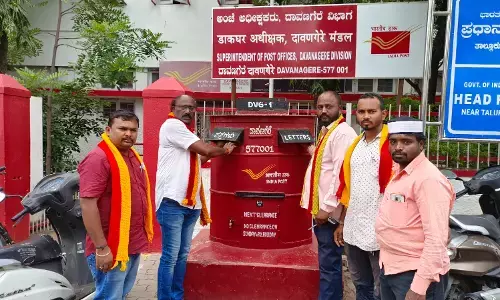 ದಾವಣಗೆರೆ: ಪ್ರಧಾನಿ ಮೋದಿಗೆ ರಕ್ತದಲ್ಲಿ ಪತ್ರ ಬರೆದ ಕರವೇ ಕಾರ್ಯಕರ್ತರು